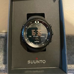 BRAND NEW, never worn Suunto Core watch